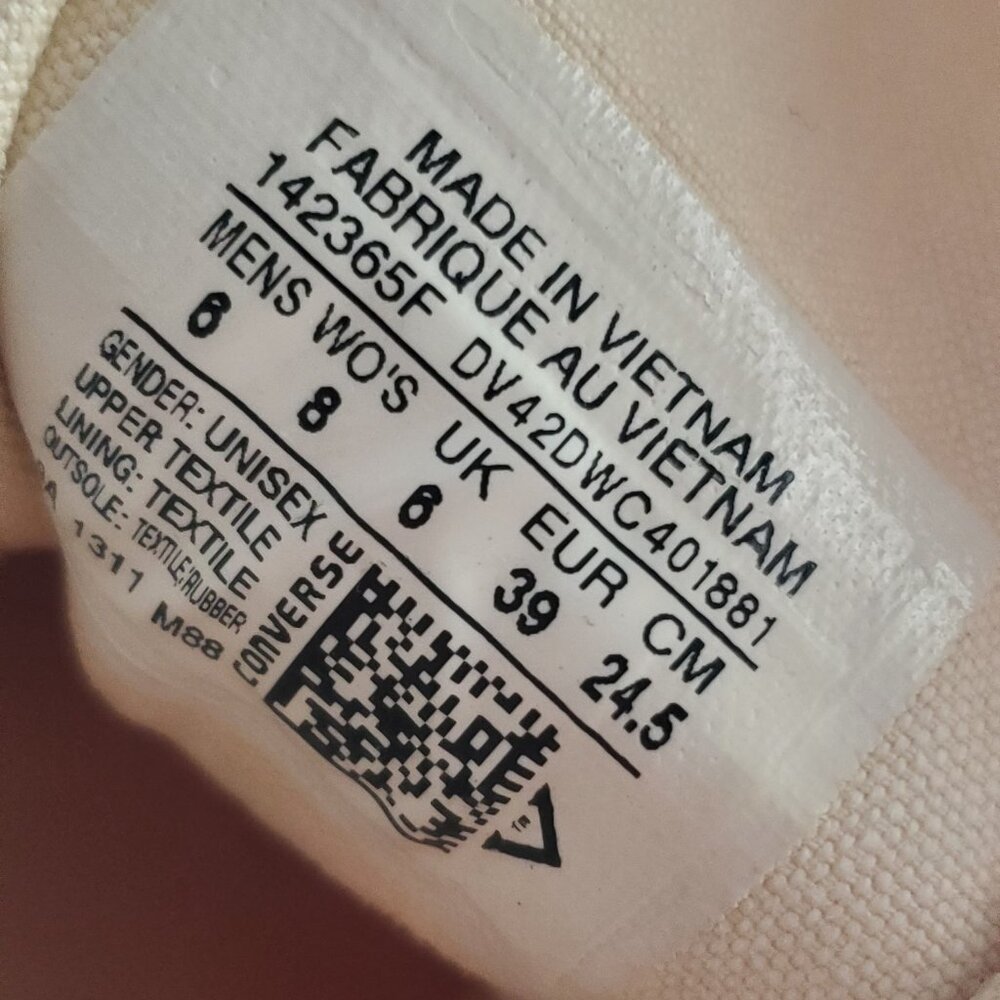 Pink High Top Converse - 8 women 6 men - Picture 4 of 8